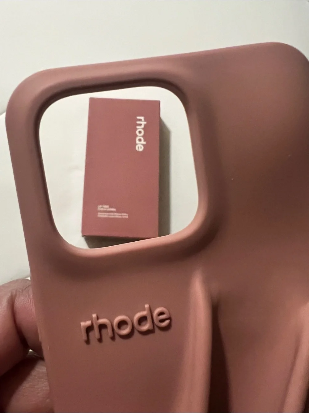 LNIB rhode iPhone 13 Pro Toast Peptide Lip Holder Silky Silicone Case